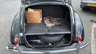 Lot 49 - 1954 MORRIS MINOR