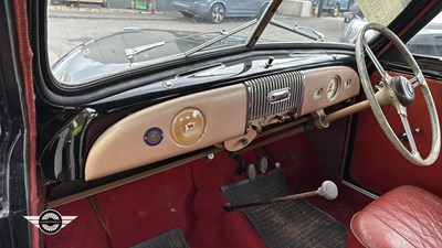 Lot 49 - 1954 MORRIS MINOR
