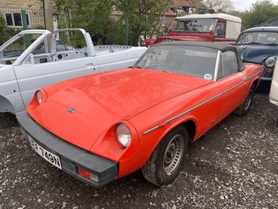 Lot 332 - 1975 JENSEN HEALEY