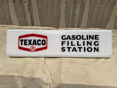 Lot 215 - TEXACO FILLING STATION LIGHT UP SIGN 50" X 14"