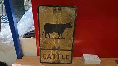 Lot 593 - CATTLE ALUMINIUM SIGN 21" X 12"