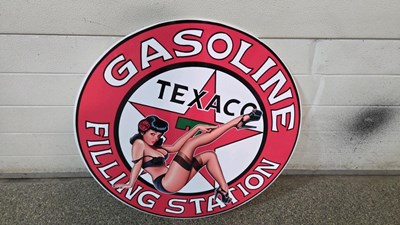 Lot 693 - PERSPEX PRINTED TEXACO SIGN 28" DIA