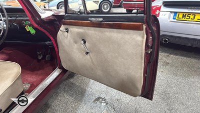 Lot 278 - 1966 SINGER VOGUE
