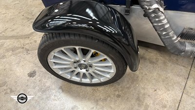 Lot 438 - 2004 LUEGO VELOCITY XT