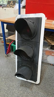 Lot 533 - WORKING SET OF TRAFFIC LIGHTS