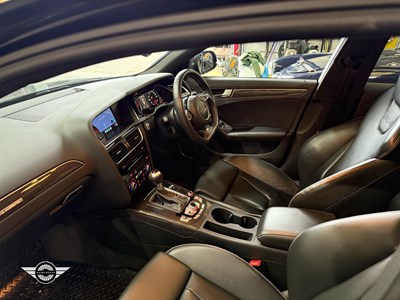 Lot 527 - 2014 AUDI RS4 FSI QUATTRO AUTO