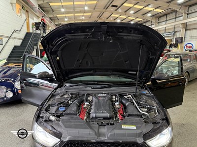 Lot 527 - 2014 AUDI RS4 FSI QUATTRO AUTO