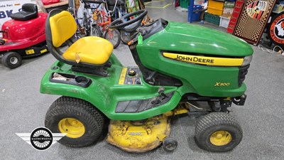 Lot 876 - JOHN DEERE 300X