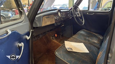 Lot 498 - 1954 AUSTIN A40