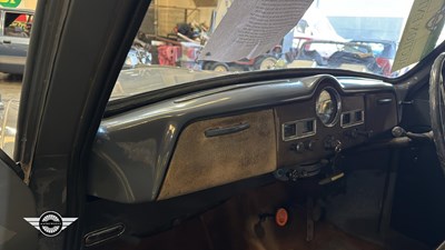 Lot 498 - 1954 AUSTIN A40