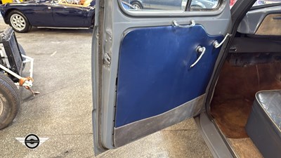 Lot 498 - 1954 AUSTIN A40