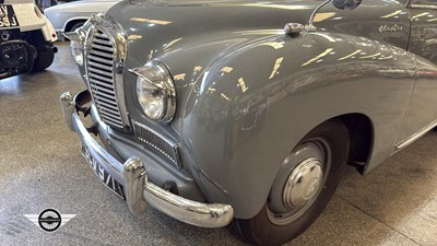 Lot 498 - 1954 AUSTIN A40