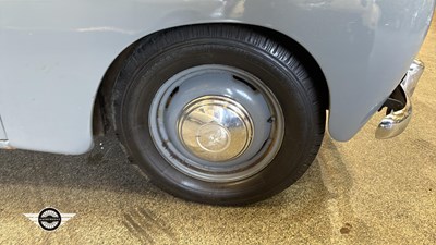 Lot 498 - 1954 AUSTIN A40