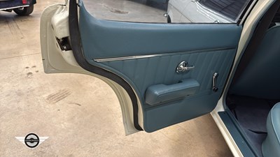 Lot 90 - 1973 VAUXHALL VICTOR
