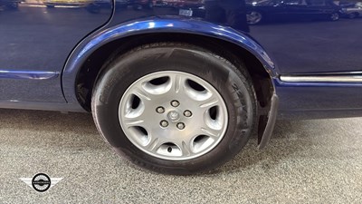 Lot 276 - 2001 JAGUAR SOVEREIGN V8 AUTO