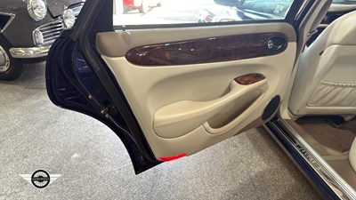 Lot 276 - 2001 JAGUAR SOVEREIGN V8 AUTO