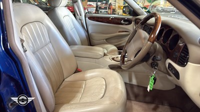 Lot 276 - 2001 JAGUAR SOVEREIGN V8 AUTO