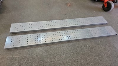 Lot 505 - RHINO RECOVERY LOADING RAMPS-HEAVY DUTY SWL 2.8 TON PER PAIR 8 FT LONG
