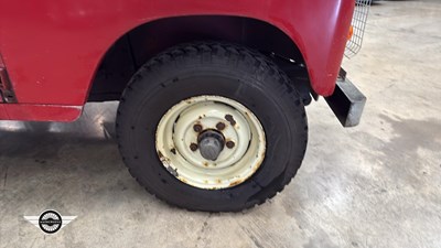 Lot 320 - 1982 LAND ROVER 109" - 4 CYL
