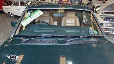 Lot 323 - 1995 BENTLEY TURBO R AUTO