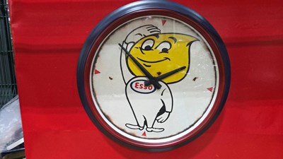 Lot 551 - MR DRIP STYLE CLOCK WITH SURROUND 22" DIA