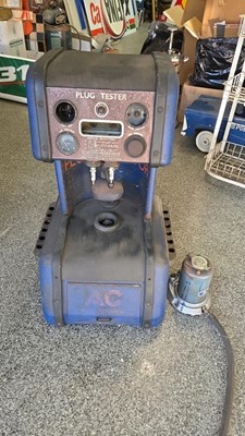 Lot 57 - SPARK PLUG TESTER & PLUG CLEANER