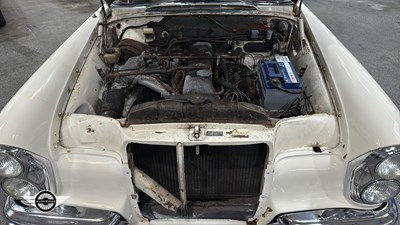 Lot 270 - 1965 MERCEDES