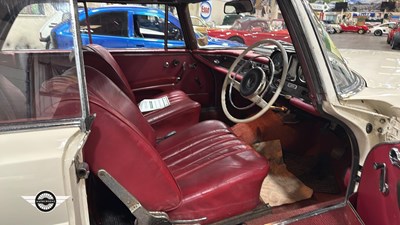Lot 270 - 1965 MERCEDES