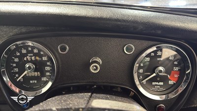 Lot 42 - 1974 MG B GT V8