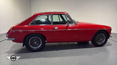 Lot 42 - 1974 MG B GT V8