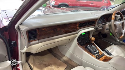 Lot 66 - 1997 JAGUAR XJ EXECUTIVE