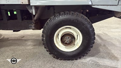 Lot 90 - 1964 LAND ROVER 109" - 4 CYL