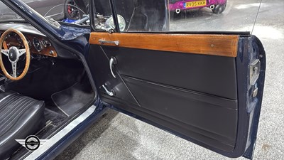 Lot 124 - 1968 TRIUMPH VITESSE