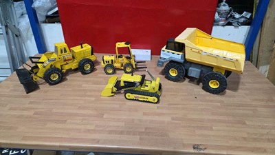 Lot 871 - SELECTION OF TONKA TOYS
