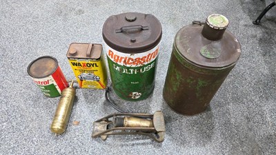 Lot 883 - SELECTION OF MEMORABILIA ITEMS