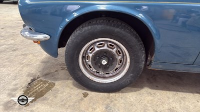 Lot 8 - 1978 DAIMLER SOVEREIGN 4.2 LWB AUTO
