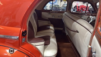 Lot 586 - 1942 BUICK SPECIAL