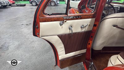 Lot 586 - 1942 BUICK SPECIAL