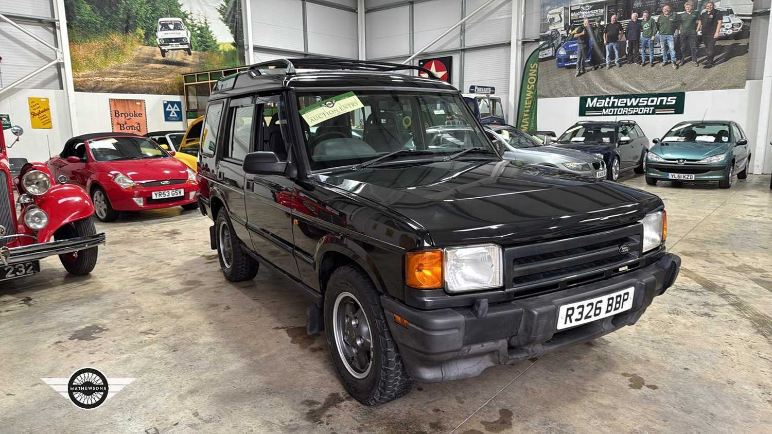 Lot 32 - 1998 LAND ROVER DISCOVERY V8I A