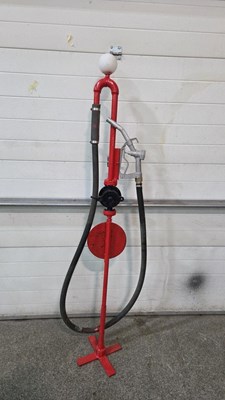 Lot 867 - REPRODUCTION HAND PUMP