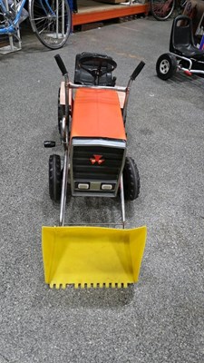 Lot 423 - CHILD'S MASSEY FERGUSON PEDAL TRACTOR