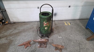 Lot 861 - 3 X SMALL BLACKSMITH/ FARRIER ANVILS & OIL DRUM ON TROLLEY