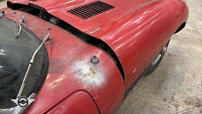 Lot 325 - 1968 JAGUAR 'E' TYPE