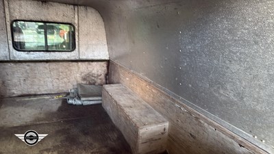 Lot 498 - 2001 TOYOTA HILUX 2.4D 2WD