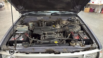 Lot 498 - 2001 TOYOTA HILUX 2.4D 2WD