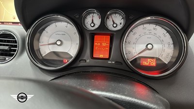 Lot 366 - 2010 PEUGEOT 308 GT CC THP 156