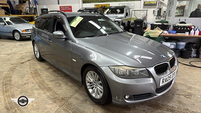 Lot 370 - 2009 BMW 325I SE TOURING AUTO