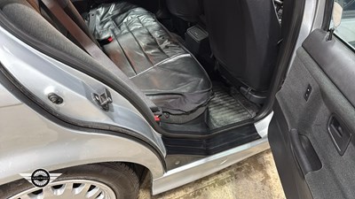 Lot 554 - 1996 BMW 320 I SE AUTO