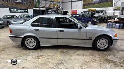 Lot 554 - 1996 BMW 320 I SE AUTO