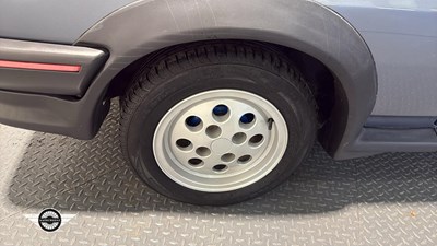 Lot 18 - 1988 FORD FIESTA XR2